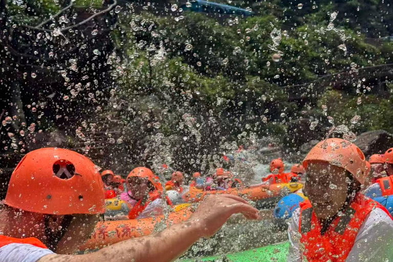 Guangzhou: Huangteng Gorge Rafting Day Trip