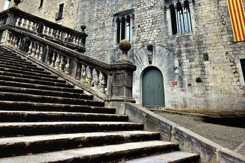 Girona: Old Town Walking Tour with Local Guide Cathedral visit
