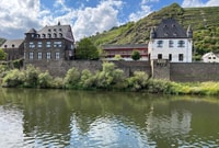 Cruise to the fireworks of Winninger vinefestival - Housity