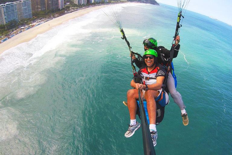 Rio de Janeiro: Paragliding with Hotel Transfers