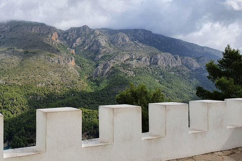 Desde Alicante, Benidorm Campello: al castillo de Guadalest