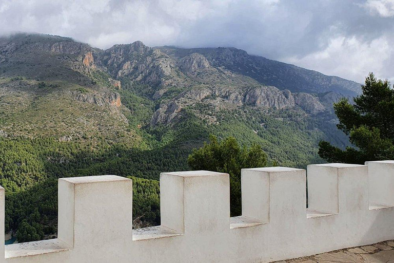 Vanuit Alicante, Benidorm Campello: naar het kasteel van Guadalest