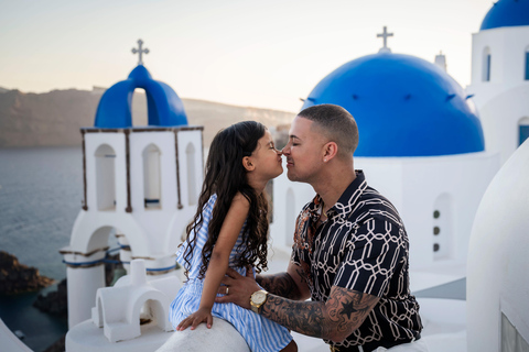 Oía: Santorini Professional Photoshoot with Edited Photos