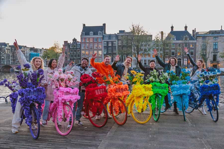 Amsterdam: Flower Bike geführte Stadtführung durch die Grachten. Foto: GetYourGuide