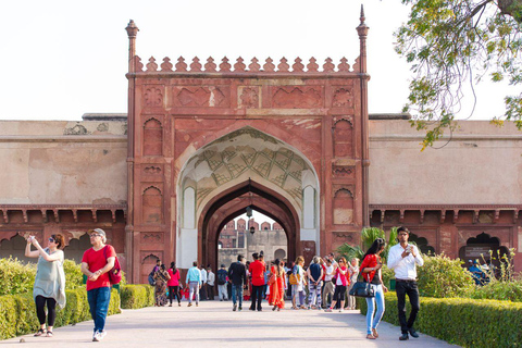 3 jours - Circuit du Triangle d'Or Delhi Agra Jaipur au départ de DelhiVisite guidée avec voiture, chauffeur, guide et hébergement 5 étoiles