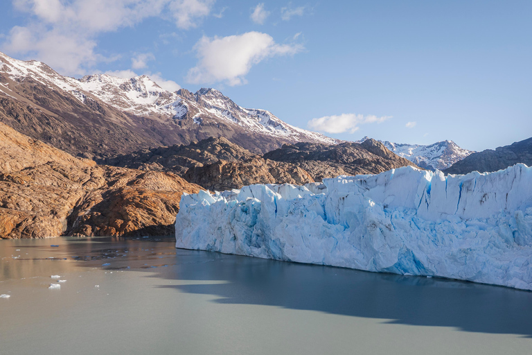 El Chalten: Boat Trip to the Viedma Glacier El Chaltén: Sailing to the Viedma Glacier