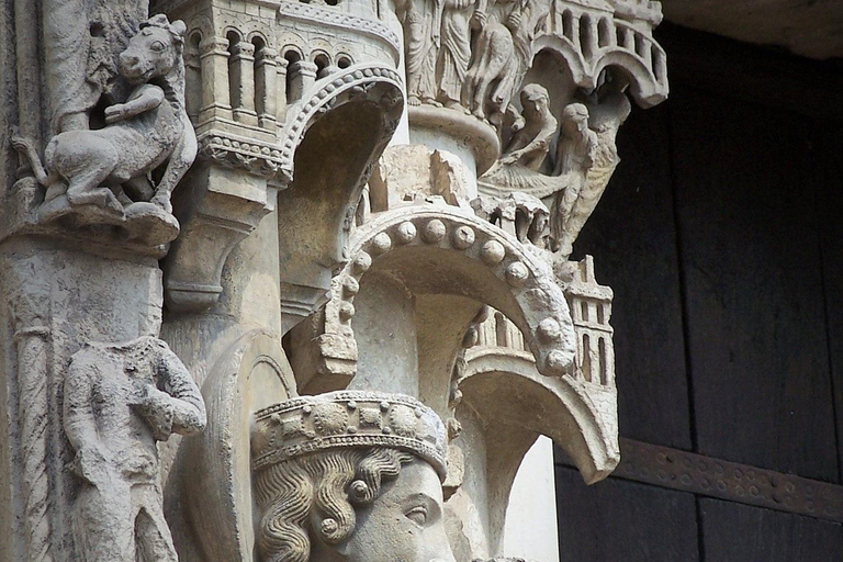 Parijs: dagtour naar de kathedraal van Chartres en de oude stadParijs: kathedraal van Chartres en oude stad dagtour