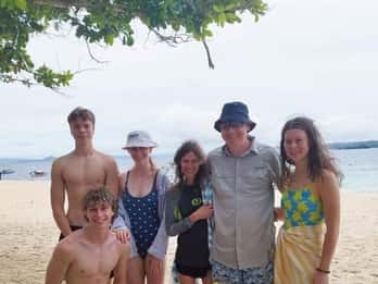 Siargao:Tri Island Hopping Naked Island, Daku, Guyam w/Lunch