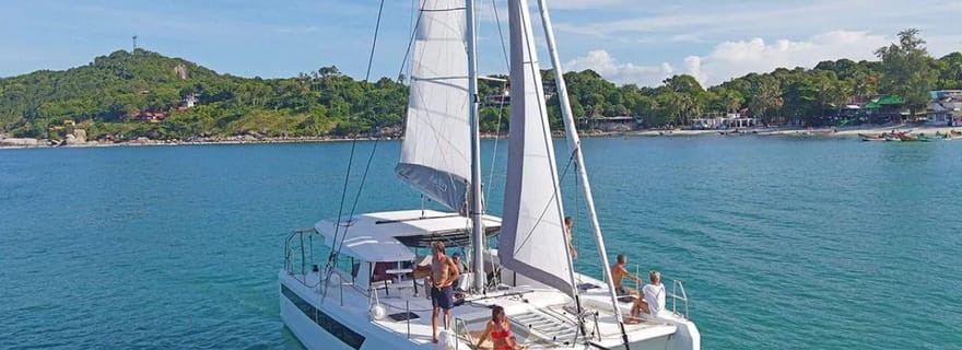 Koh Phangan : Croisière en catamaran au coucher du soleil avec snorkeling
