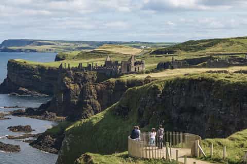Belfast: Giant’s Causeway, Castles & Waterfalls Tour - Image 3
