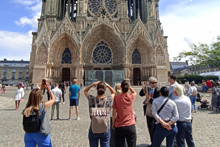 من باريس كاتدرائية ريمس وقبو الشمبانيا وتذوق الشمبانيا