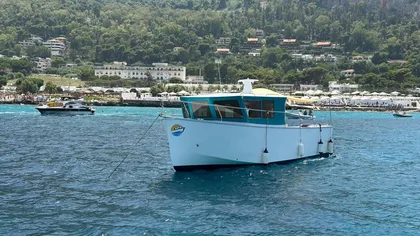 Mondello: 4-stündige Bootstour an der Küste mit Aperitif und Schwimmen