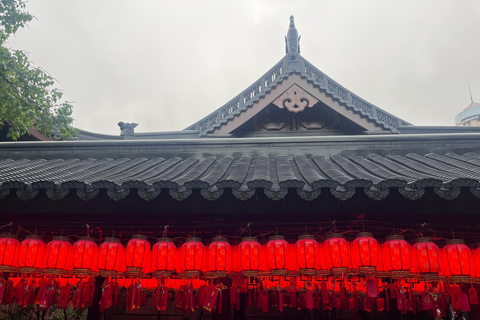 Shanghai Fitness & Culture Tour with Gym, Jade Buddha Temple