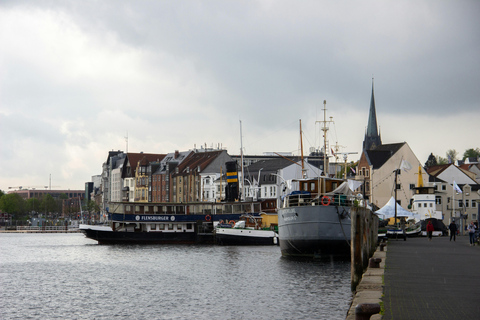 Flensburg: Running tour with insider tip guarantee Private tour