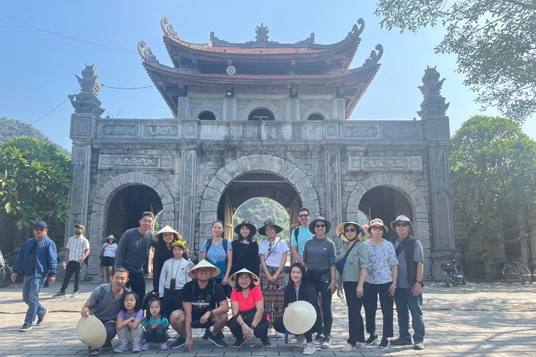 Best selling tours: Ninh Binh - Hoa Lu - Tam Coc - Mua cave