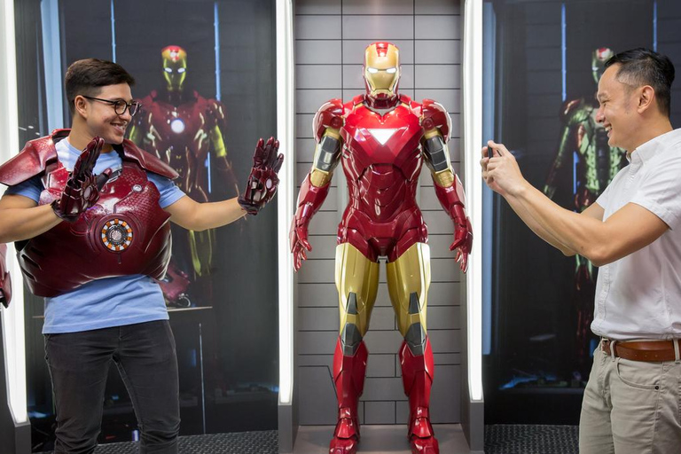 Singapura: Bilhete de entrada para o museu de cera Madame TussaudsBilhete Standard + Marvel Universe 4D + Corrida VR