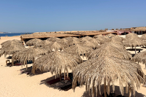 Hurghada: Private Speedboat to Magawish Island 8-hour Private Speedboat With Lunch