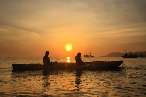 Hoi An: Viaggio in stand-up paddling all'alba per conoscere la vita locale