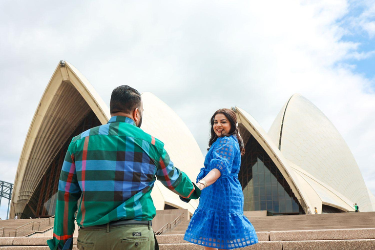Sydney: Private Photoshoot outside the Opera House Premium 30 Minutes | 25 Photos