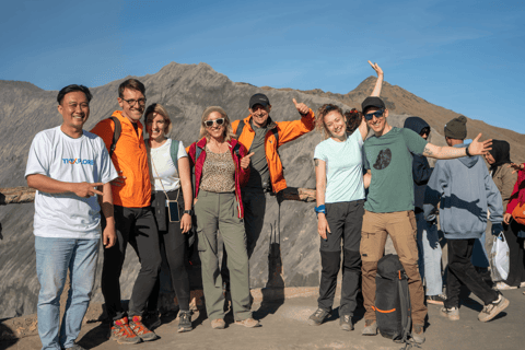 Depuis Yogyakarta ou Bali : Visite guidée partagée au lever du soleil sur le BromoAu départ de Yogyakarta : Visite guidée partagée au lever du soleil sur le Bromo