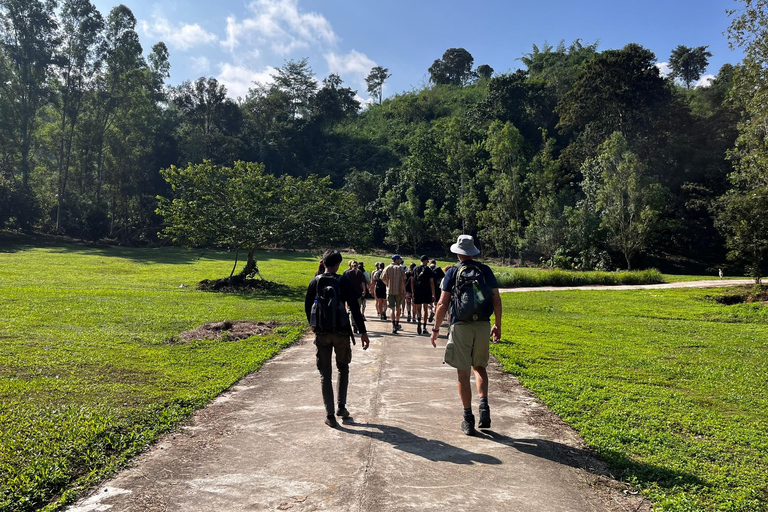 Chiang Rai: Jungle Adventure-Group Trekking & Bamboo Cooking
