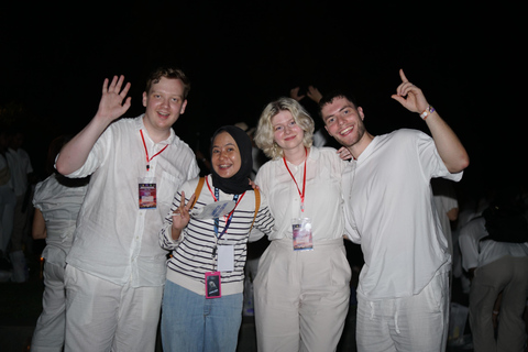 Open Tour & Private Tour Borobudur Vesak Lantern Festival OPEN TRIP Borobudur Vesak Lantern Festival