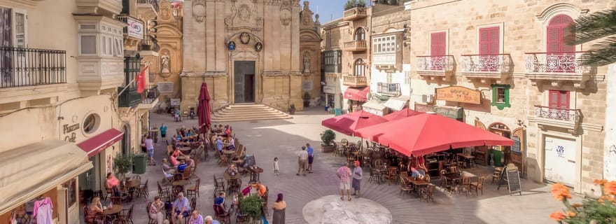Excursion d'une journée en car pour les groupes, incluant le déjeuner et les transferts