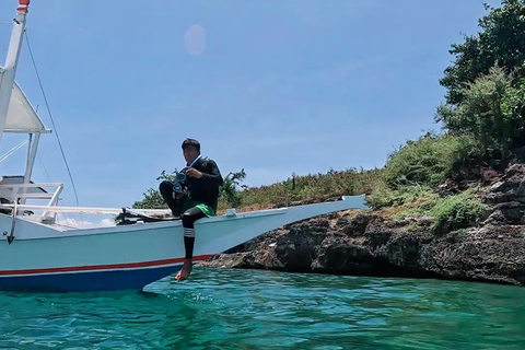 Moalboal: Pescador Island &amp; Mantayupan Falls äventyr!