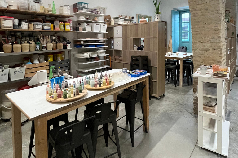 Seville: Ceramic Tile Workshop in Triana