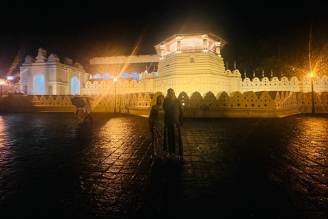 Tour de la ciudad de Kandy: Visita a la ciudad y al templo, patrimonio de la UNESCO