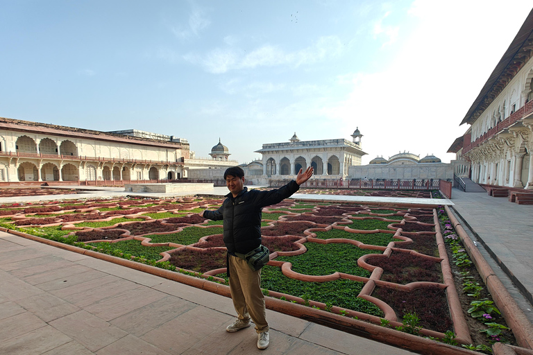 From Delhi: Taj Mahal Sunrise Tour with Elephant SOS Centres Tour with Car, Driver, Ticket, Guide & 5star Meals