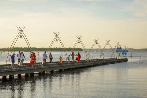 Hue: Tam Giang Lagoon Half-Day Adventure & Fisherman’s Feast Private Tour