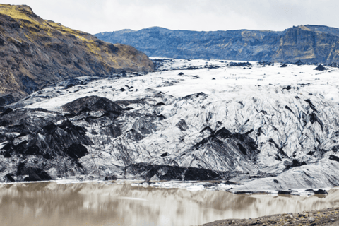 ريكيافيك: الساحل الجنوبي ورحلة المشي لمسافات طويلة عبر نهر سولهايماجوكول الجليدي