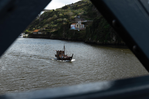 Porto: crociera su una nave pirata sul fiume Douro