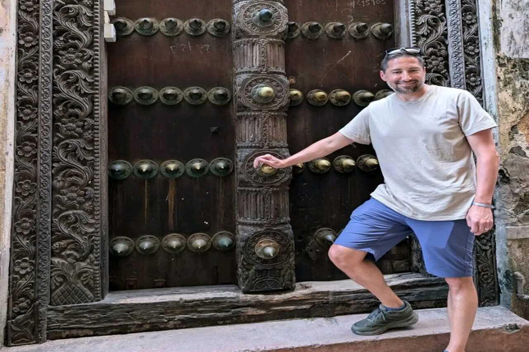 Zwiedzaj Stone Town z prywatnym przewodnikiem francuskojęzycznymZwiedzanie Stone Town z prywatnym przewodnikiem francuskojęzycznym