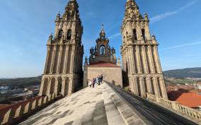Santiago Cathedral: Visit with rooftops and Portico optional