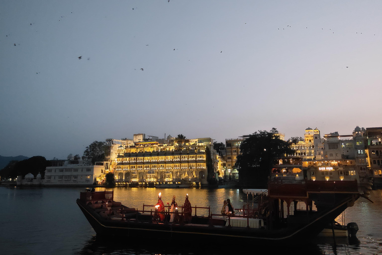 أودايبور: جولة غروب الشمس وليلة الألعاب