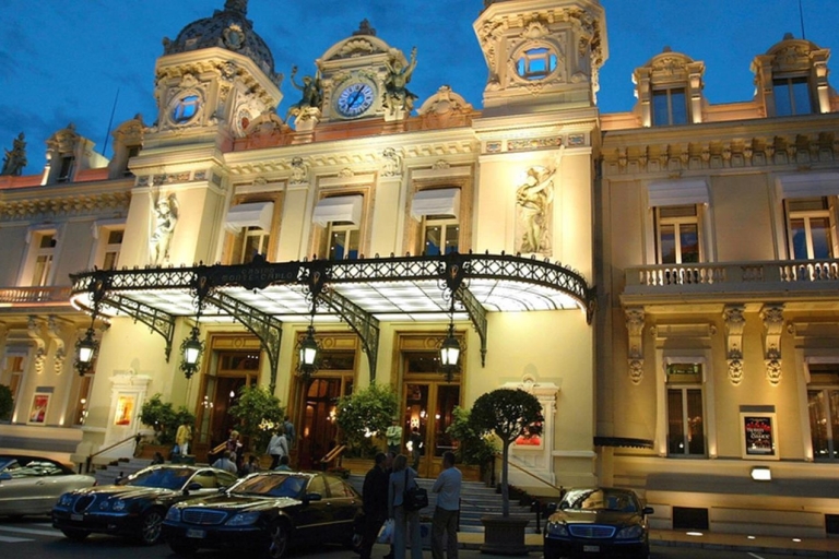 Monaco en Monte Carlo bij nacht