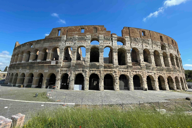 Rome: Colosseum Tour with Fast Access Rome: Colosseum Tour with Skip-the-Line Entry