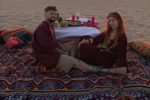 Agadir/Taghazout : Aventure en Sandboard et Dîner au Coucher du SoleilAgadir/Taghazout : aventure en sandboard et dîner au coucher du soleil