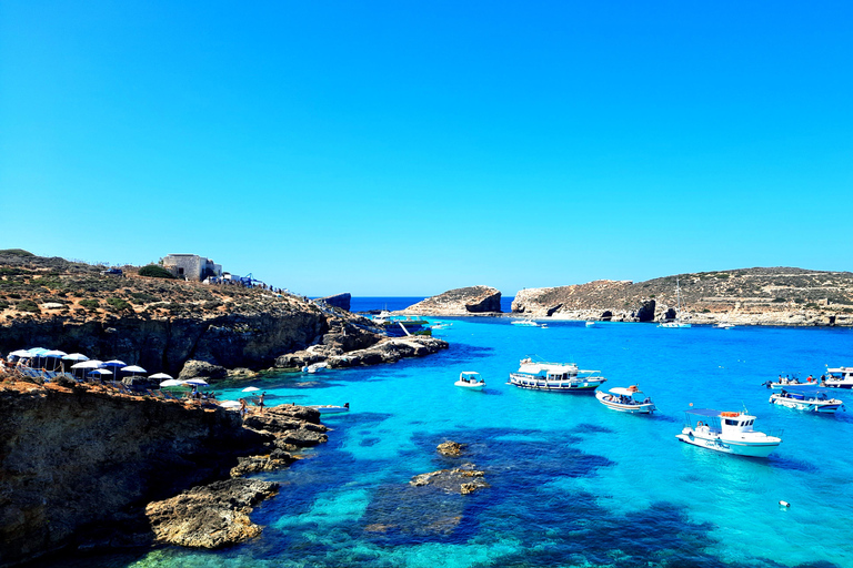 Gozo Unveiled: Guided Hiking in Comino Island