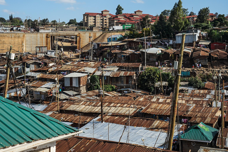 Nairobi: Private Kibera Slum Tour with Roundtrip Transfer