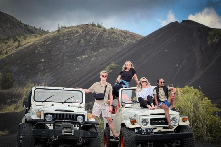 Bali:Amanecer en el Monte Batur en 4x4 y aguas termales-Todo incluidoTour privado en jeep con traslados y sin visita a las termas
