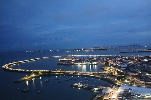 Tour notturno di Panama City: vista a 360° e vita notturnaDall'aeroporto di Tocumen