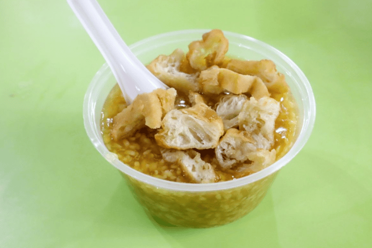 Singapore: Bugis & Kampong Glam Walking Tour with Snacks Faith, Flavours & Art, From Waterloo Street to Haji Lane