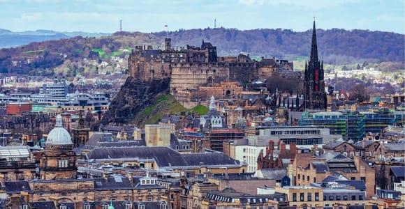 Edinburgh Castle: Guided Tour in Italian