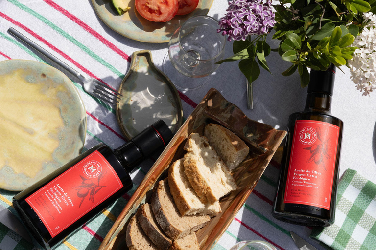 Extra-virgin olive oil and wine tasting at Cortijo Andaluz, Ronda Extra virgin olive oil and wine tasting at Cortijo Andaluz, Ronda