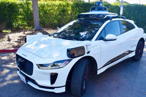 Los Angeles: Self-Driving Car Ride Experience