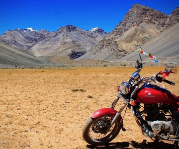 Desde Manali: Expedición en moto de 10 días a Leh y Srinagar