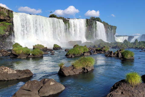 Iguazu Extreme Day: Sunrise, São João Trail & Macuco Safari